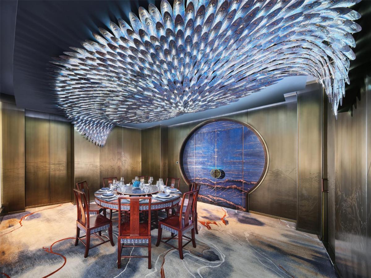 J Hotel, Shanghai Tower - Above All Else, Overlooking The Bund Exterior photo